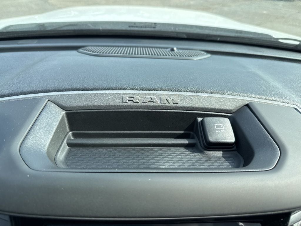 2026 RAM Ram 3500 Chassis Cab RAM 3500 TRADESMAN CREW CAB CHASSIS 4X4 60' CA