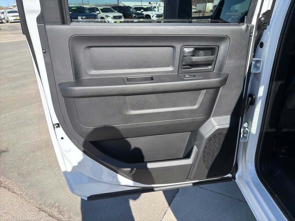 2026 RAM Ram 3500 Chassis Cab RAM 3500 TRADESMAN CREW CAB CHASSIS 4X4 60' CA