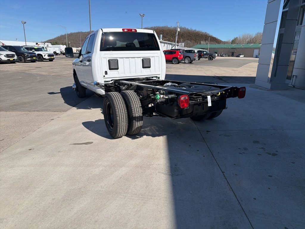 2026 RAM Ram 3500 Chassis Cab RAM 3500 TRADESMAN CREW CAB CHASSIS 4X4 60' CA