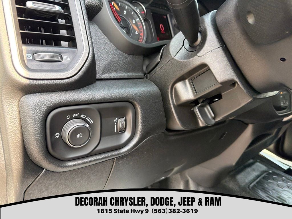 2026 RAM 3500 Chassis RAM 3500 TRADESMAN CREW CAB CHASSIS 4X4 60' CA