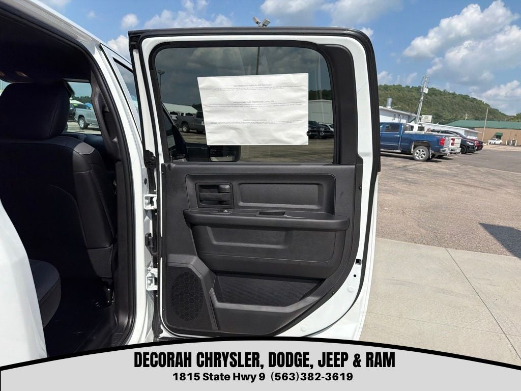 2026 RAM 3500 Chassis RAM 3500 TRADESMAN CREW CAB CHASSIS 4X4 60' CA