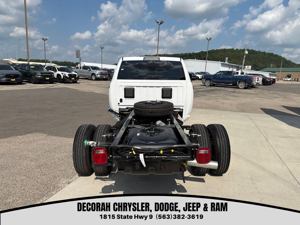 2026 RAM 3500 Chassis RAM 3500 TRADESMAN CREW CAB CHASSIS 4X4 60' CA