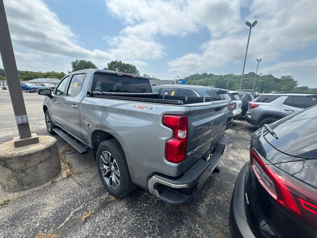 2024 Chevrolet Silverado 1500 4WD Crew Cab Short Bed LT with 2FL
