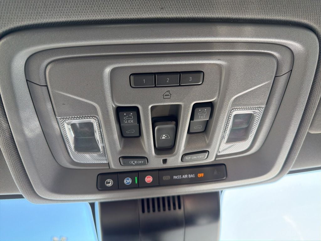 2023 Chevrolet Silverado 1500 4WD Crew Cab Short Bed LTZ