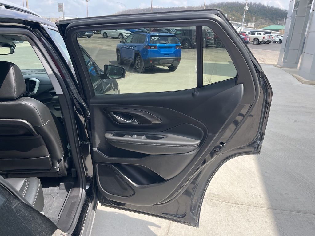 2024 GMC Terrain AWD SLT