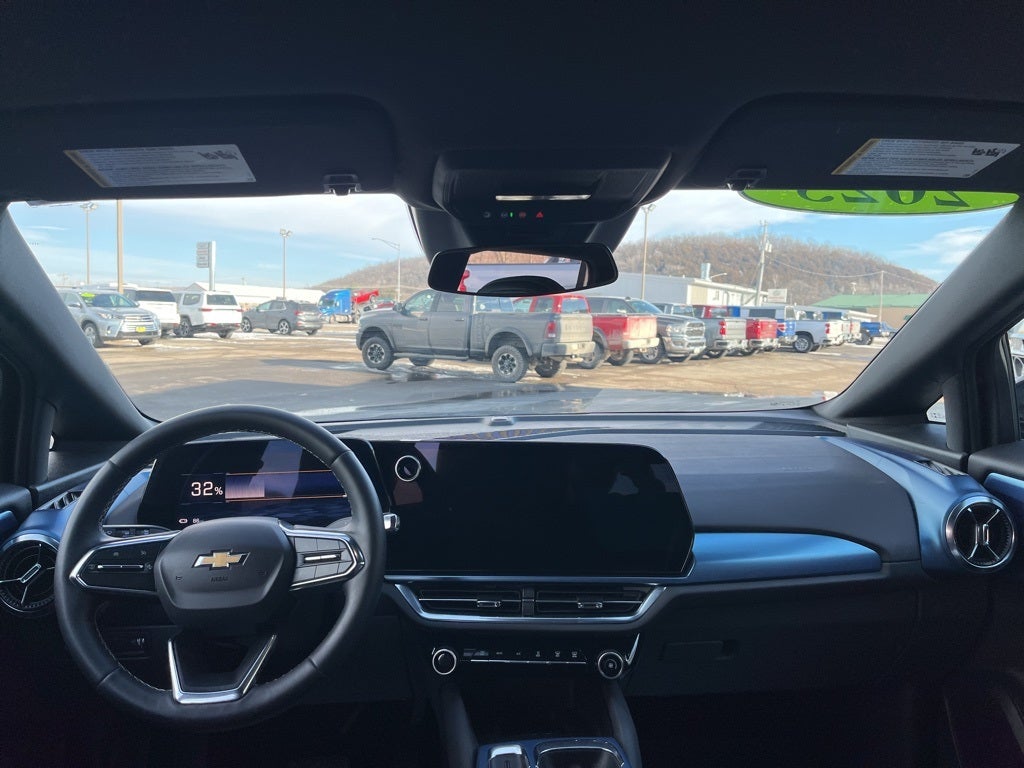 2025 Chevrolet Equinox EV LT