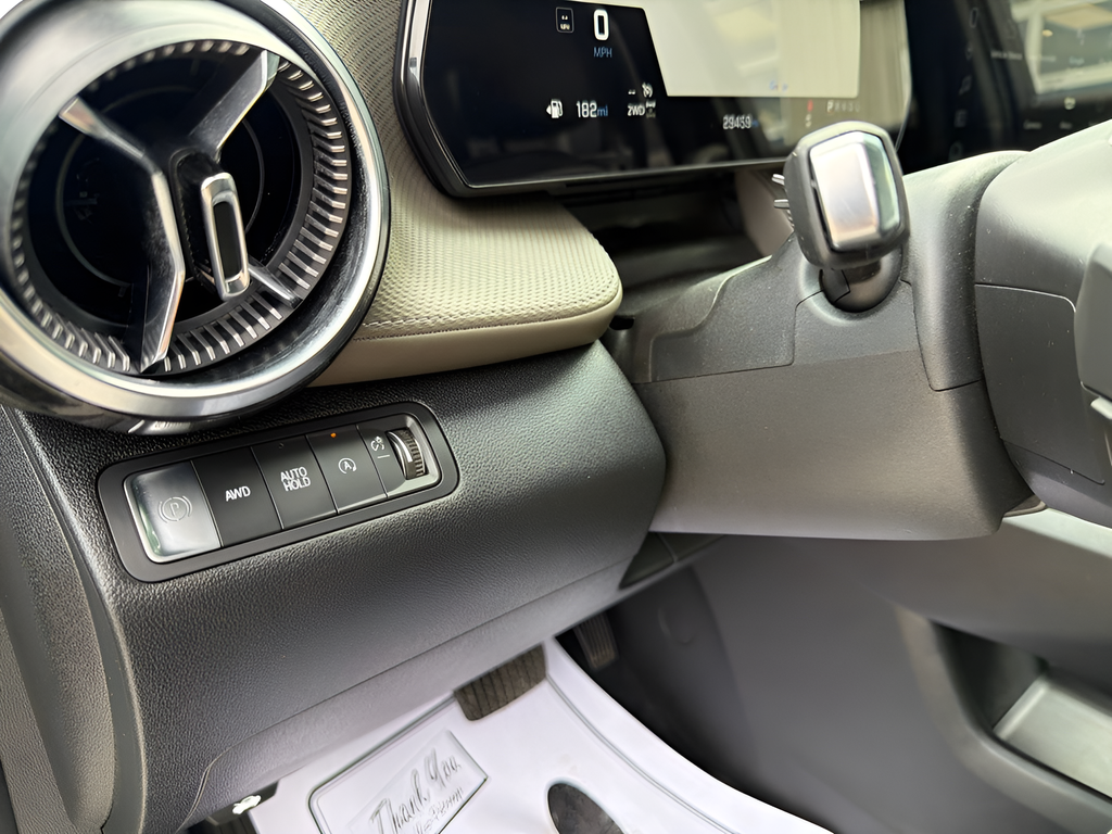 2025 Chevrolet Equinox AWD LT