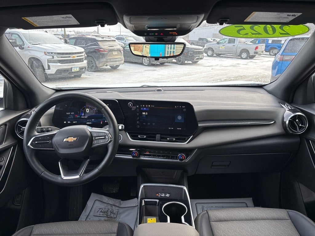 2025 Chevrolet Equinox AWD LT