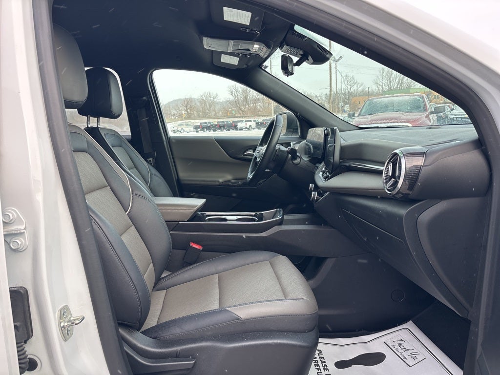 2025 Chevrolet Equinox AWD LT