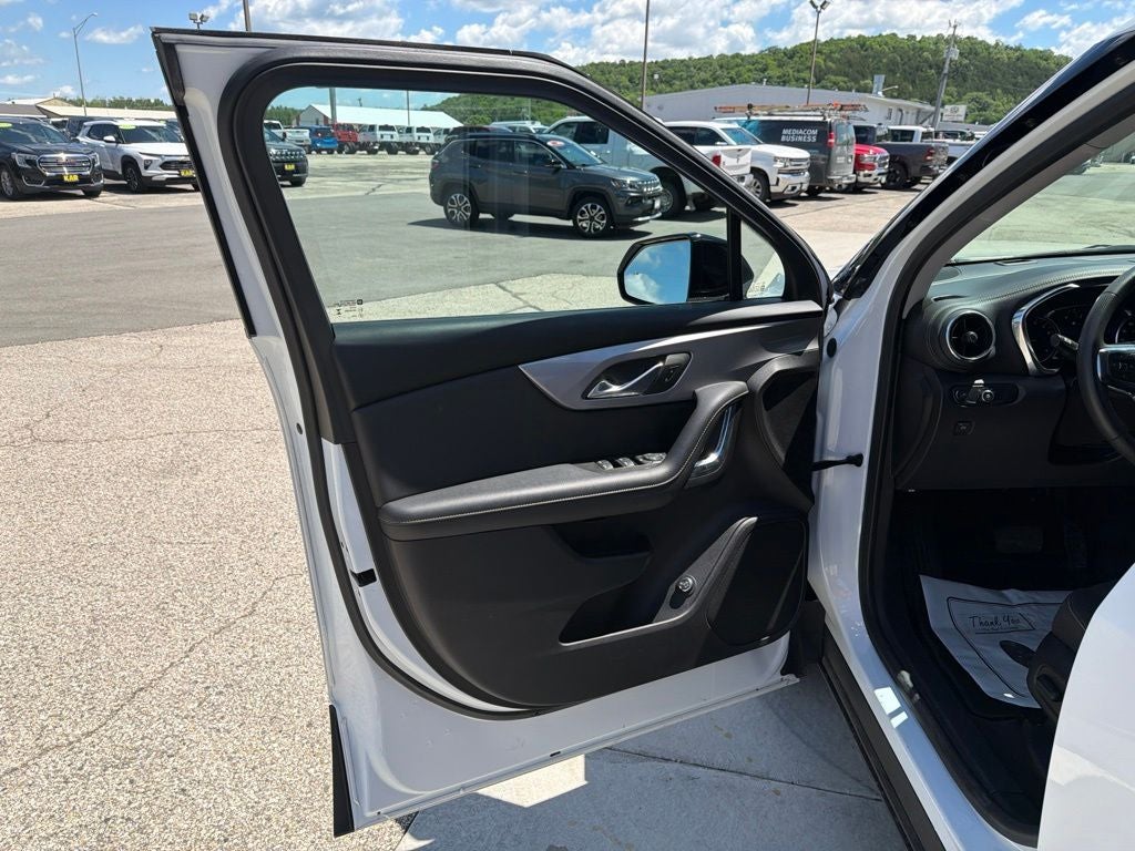 2023 Chevrolet Blazer AWD 2LT