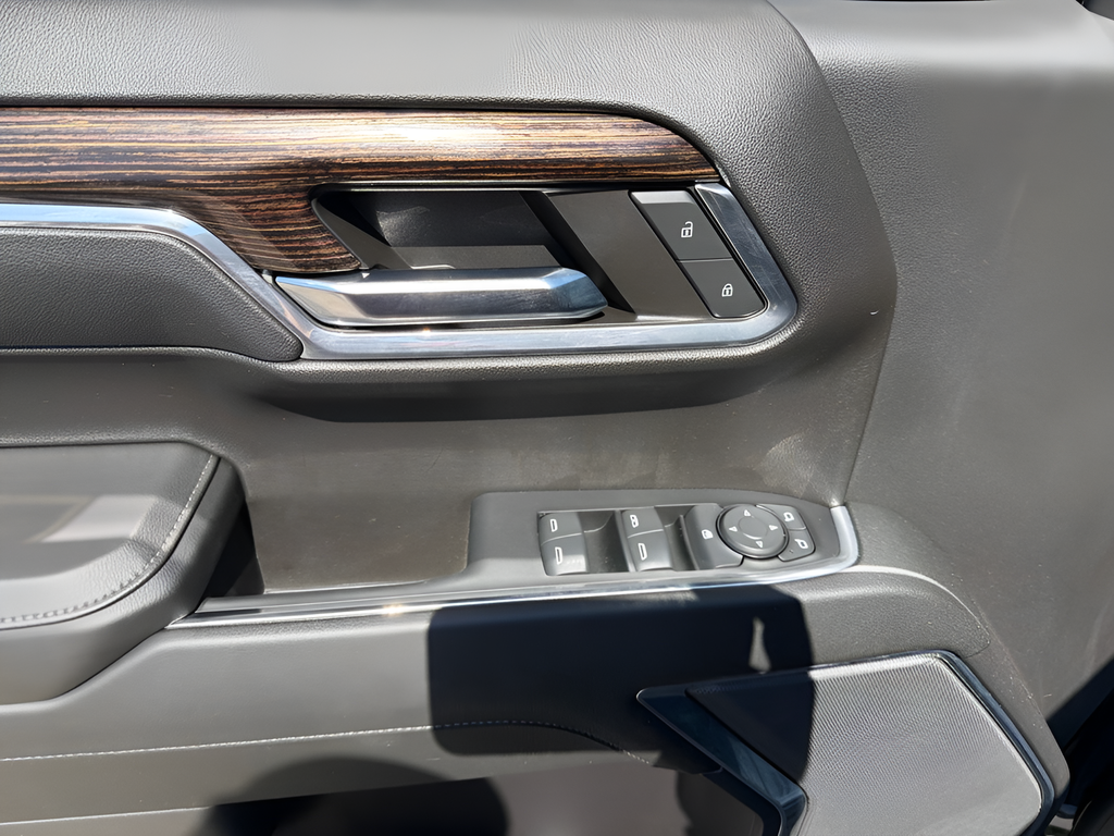 2024 GMC Sierra 1500 4WD Crew Cab Short Box Elevation with 3SB