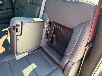 2024 GMC Sierra 1500 4WD Crew Cab Short Box Elevation with 3SB