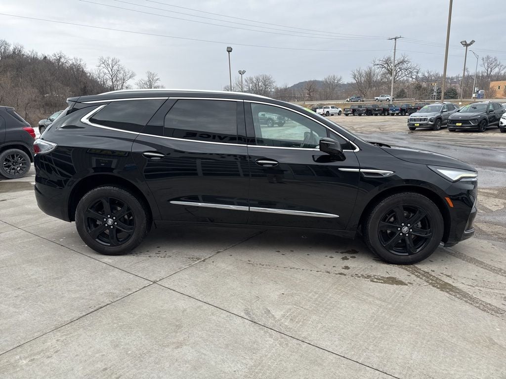 2023 Buick Enclave Essence AWD