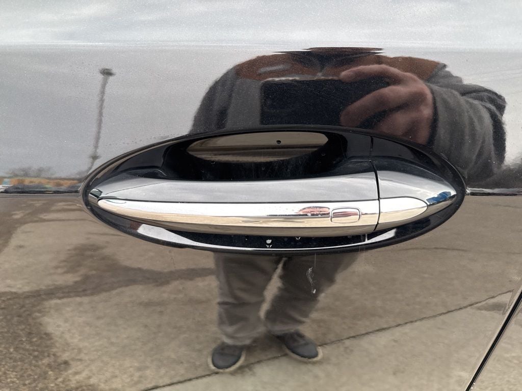 2023 Buick Enclave Essence AWD