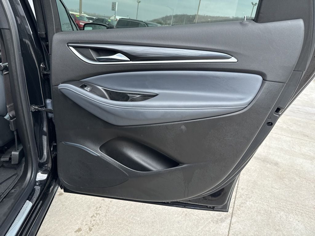 2023 Buick Enclave Essence AWD