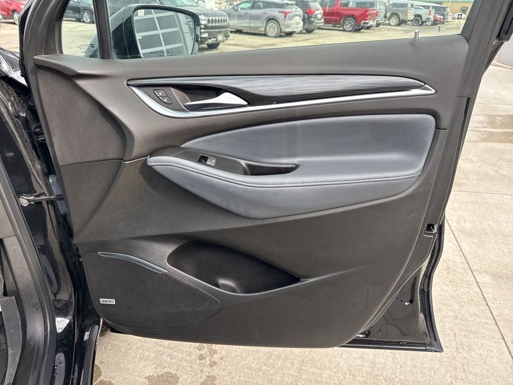 2023 Buick Enclave Essence AWD