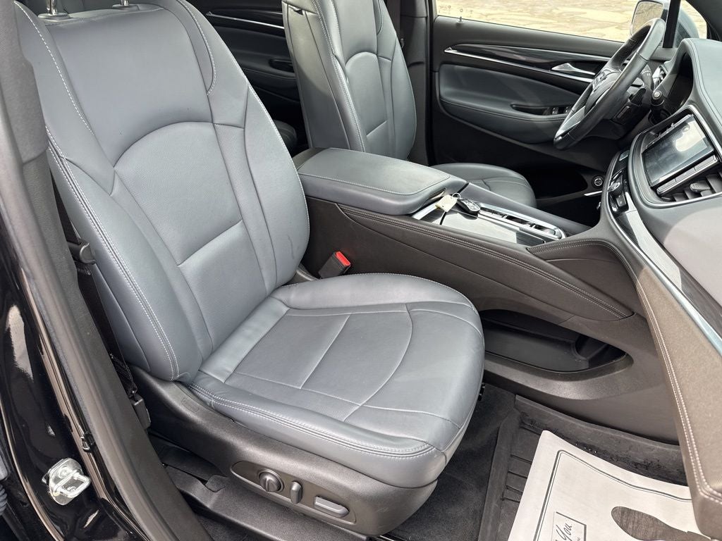 2023 Buick Enclave Essence AWD
