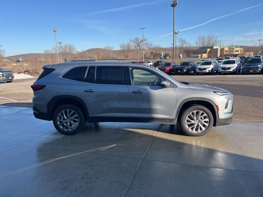 2025 Buick Enclave Preferred FWD