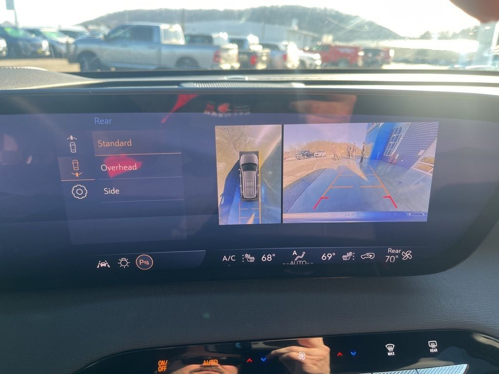 2025 Buick Enclave Preferred FWD