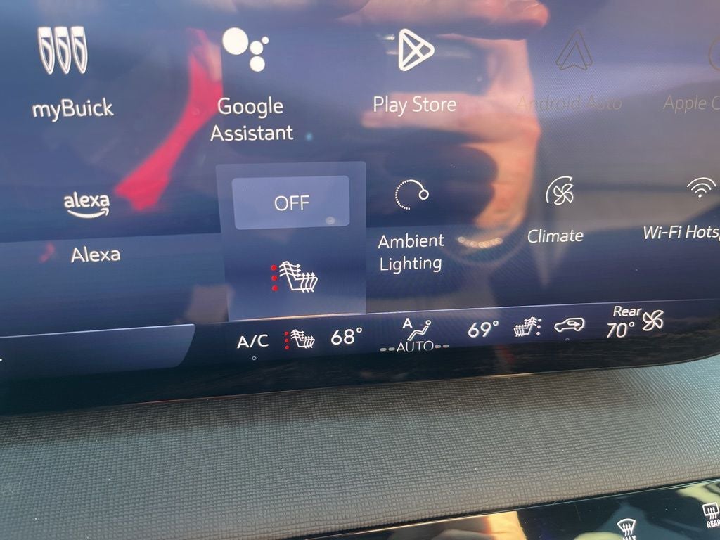 2025 Buick Enclave Preferred FWD