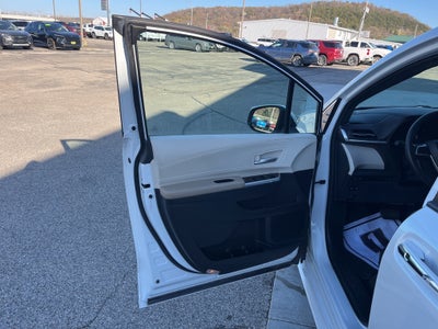 2022 Toyota Sienna XLE