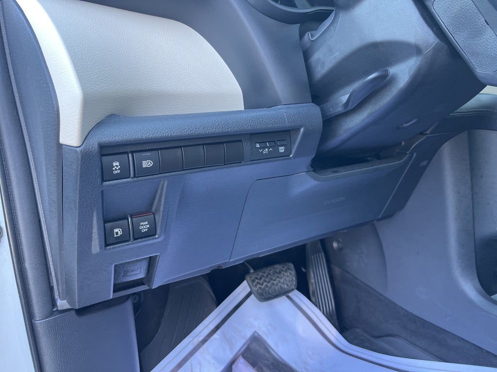 2022 Toyota Sienna XLE