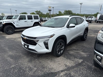 2025 Chevrolet Trax FWD LT