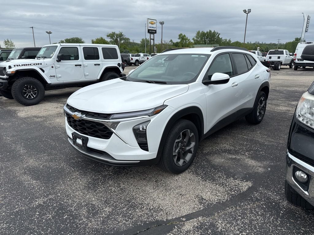 2025 Chevrolet Trax FWD LT