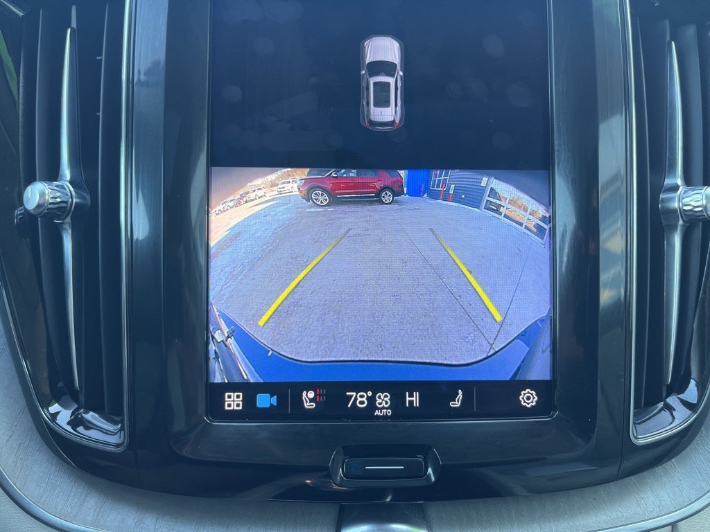 2023 Volvo XC60 B6 Ultimate Bright Theme
