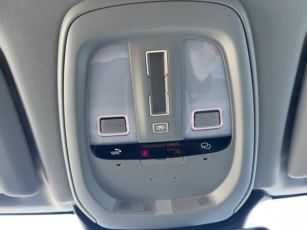 2023 Volvo XC60 B6 Ultimate Bright Theme