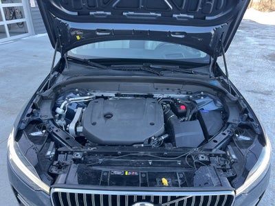 2023 Volvo XC60 B6 Ultimate Bright Theme
