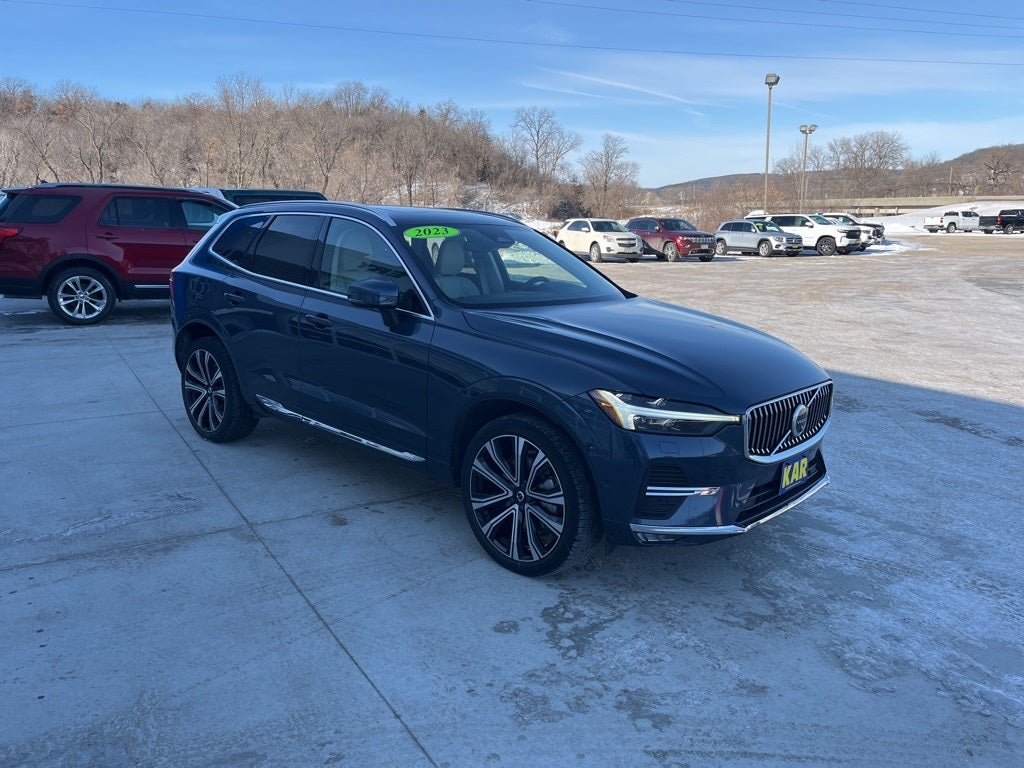 2023 Volvo XC60 B6 Ultimate Bright Theme