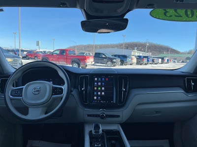 2023 Volvo XC60 B6 Ultimate Bright Theme