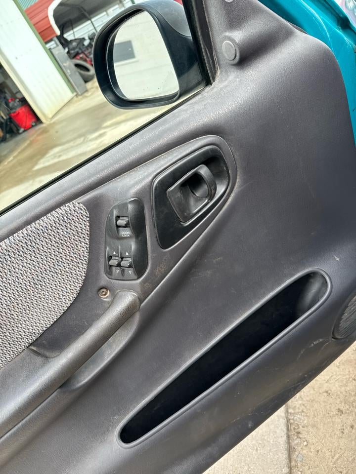 1997 Dodge Dakota Reg Cab 112" WB SLT