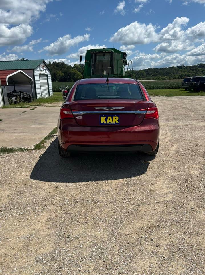 2014 Chrysler 200 4dr Sdn Touring