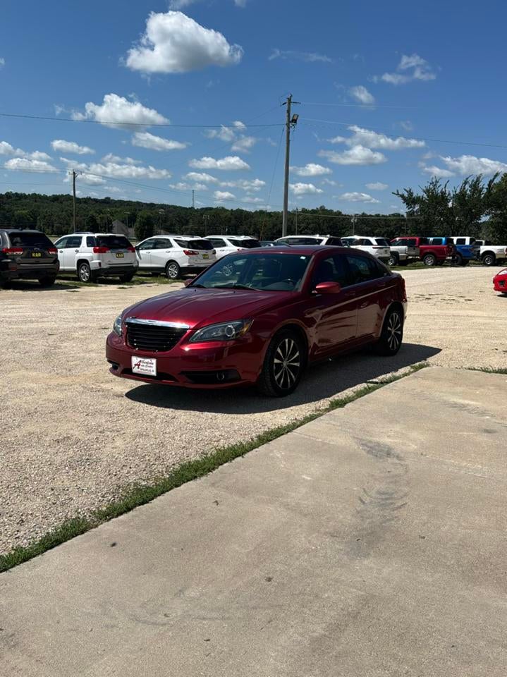 2014 Chrysler 200 4dr Sdn Touring