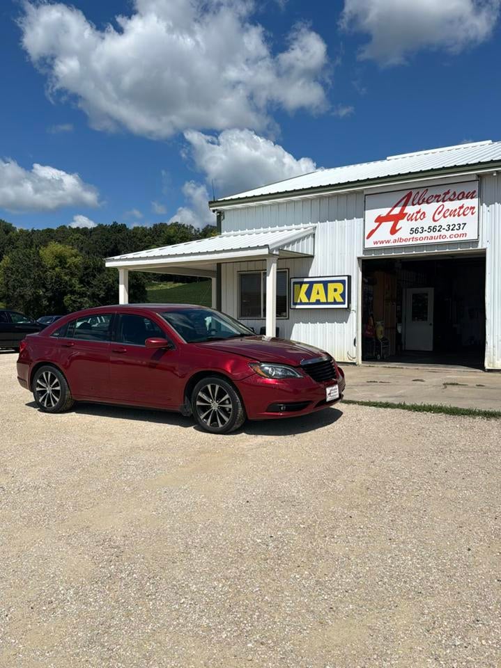 2014 Chrysler 200 4dr Sdn Touring