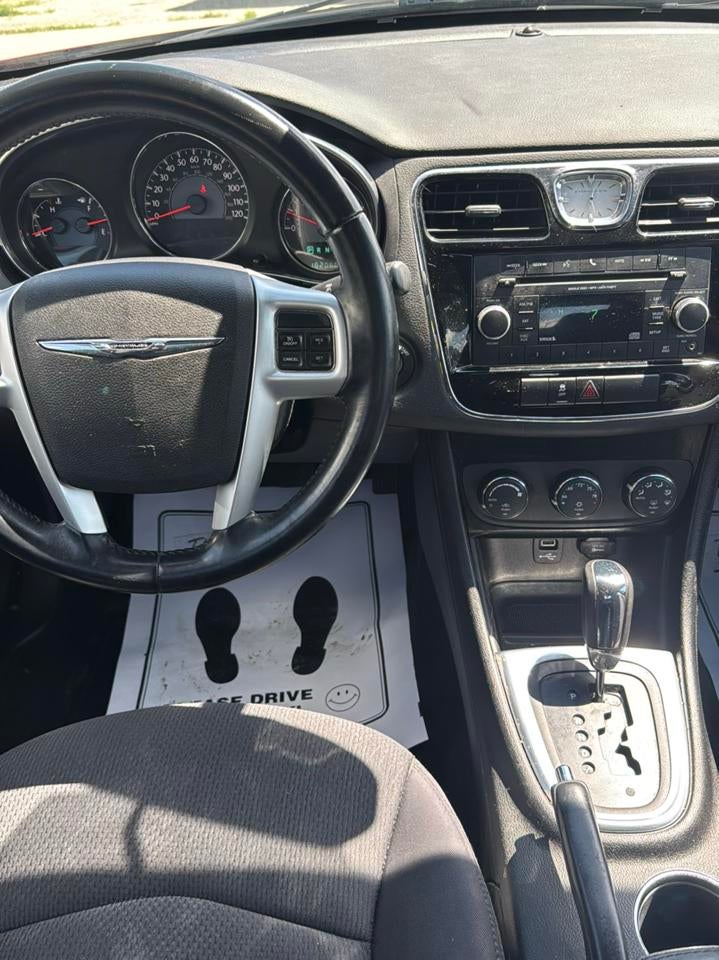 2014 Chrysler 200 4dr Sdn Touring