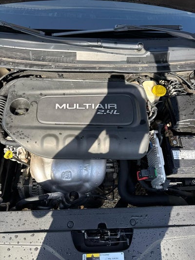 2016 Chrysler 200 4dr Sdn Limited FWD