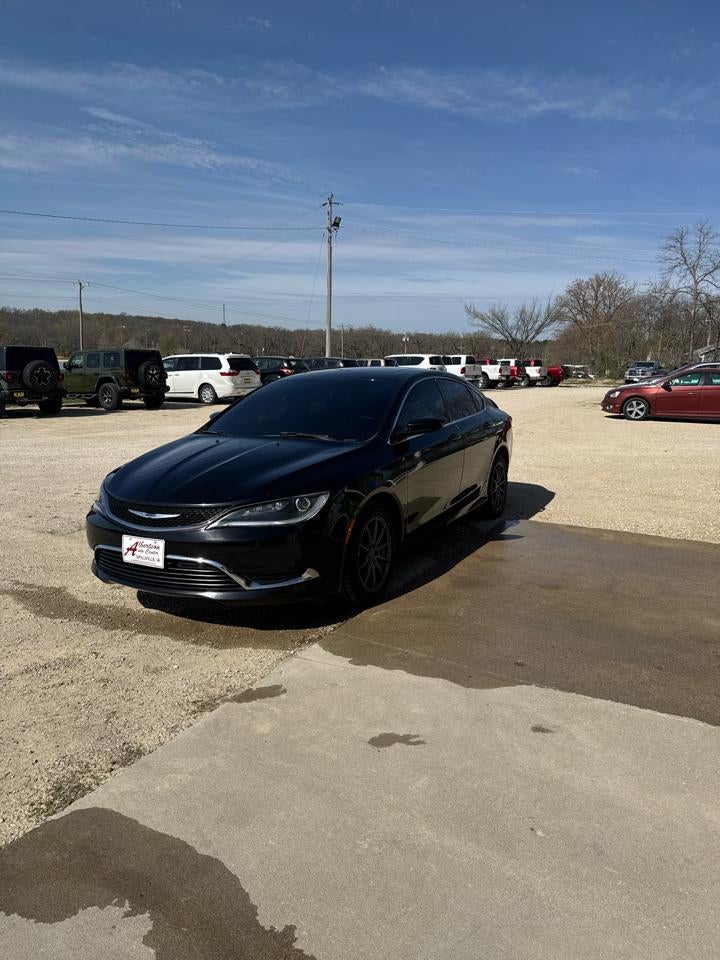 2016 Chrysler 200 4dr Sdn Limited FWD