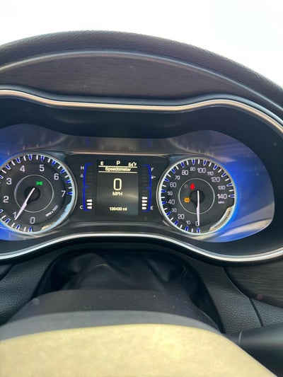 2016 Chrysler 200 4dr Sdn Limited FWD