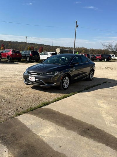 2015 Chrysler 200 4dr Sdn Limited FWD