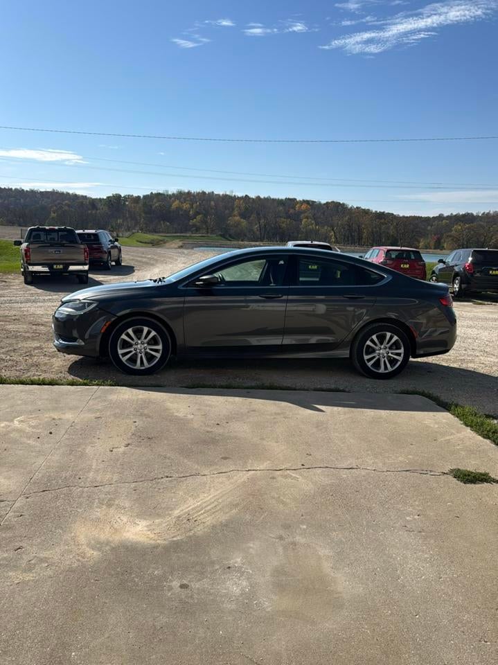 2015 Chrysler 200 4dr Sdn Limited FWD
