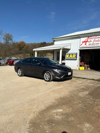 2015 Chrysler 200 4dr Sdn Limited FWD
