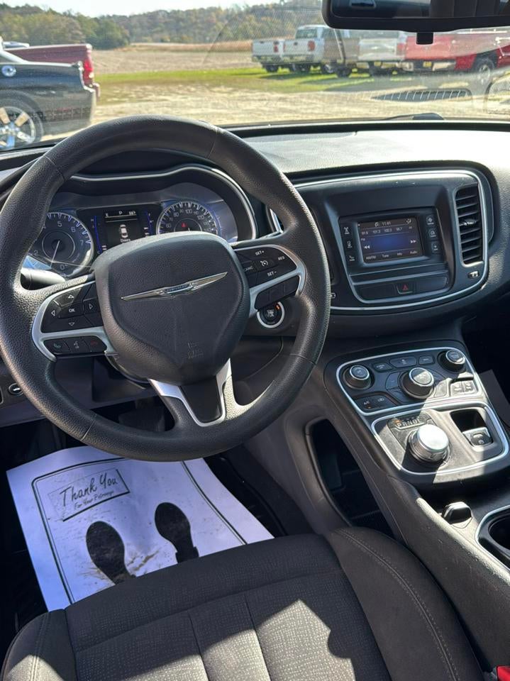 2015 Chrysler 200 4dr Sdn Limited FWD