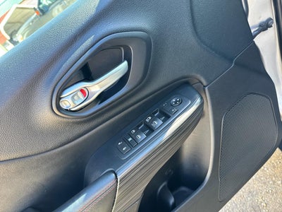 2015 Jeep Cherokee 4WD 4dr Trailhawk