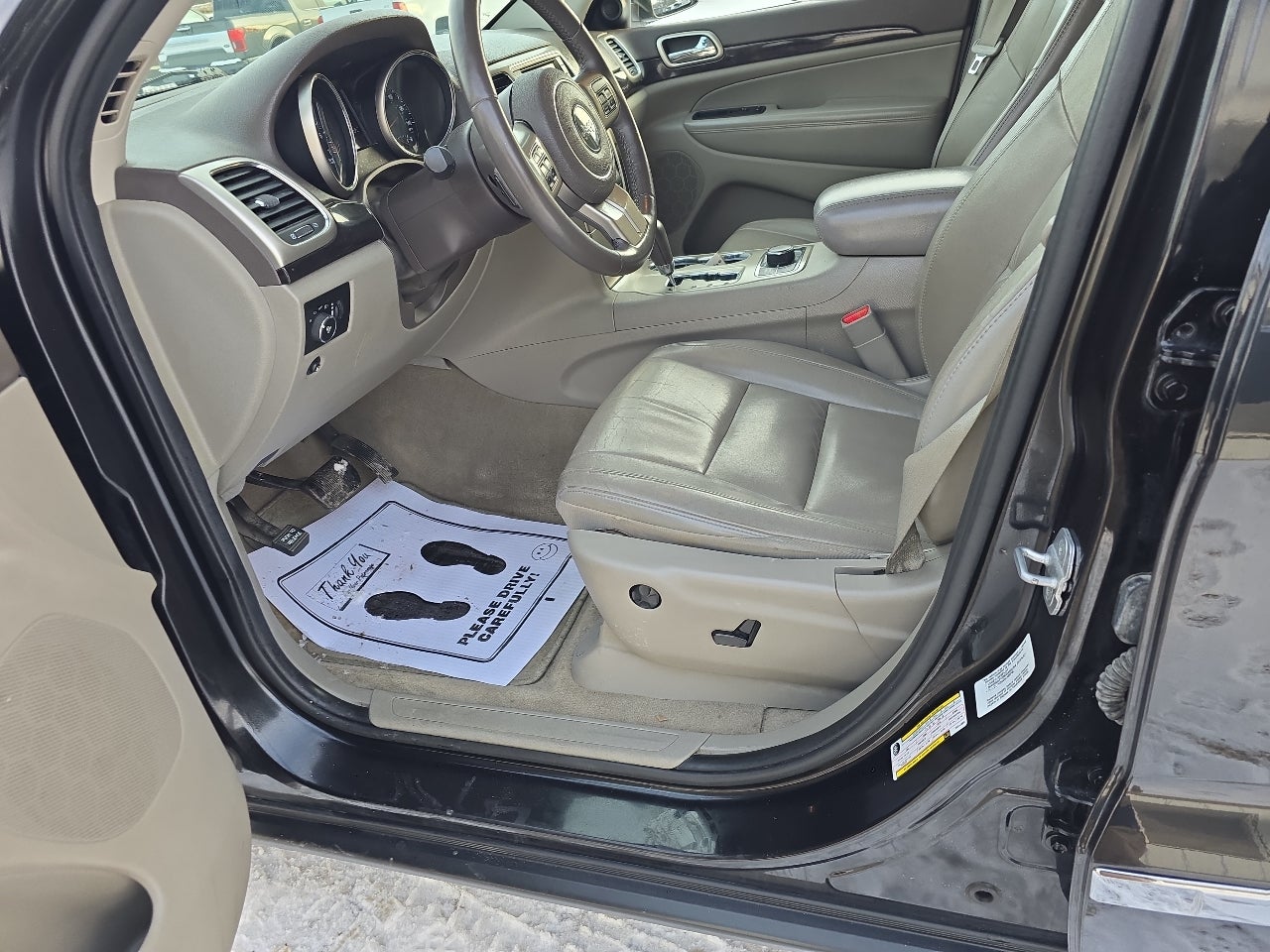 2013 Jeep Grand Cherokee 4WD 4dr Laredo