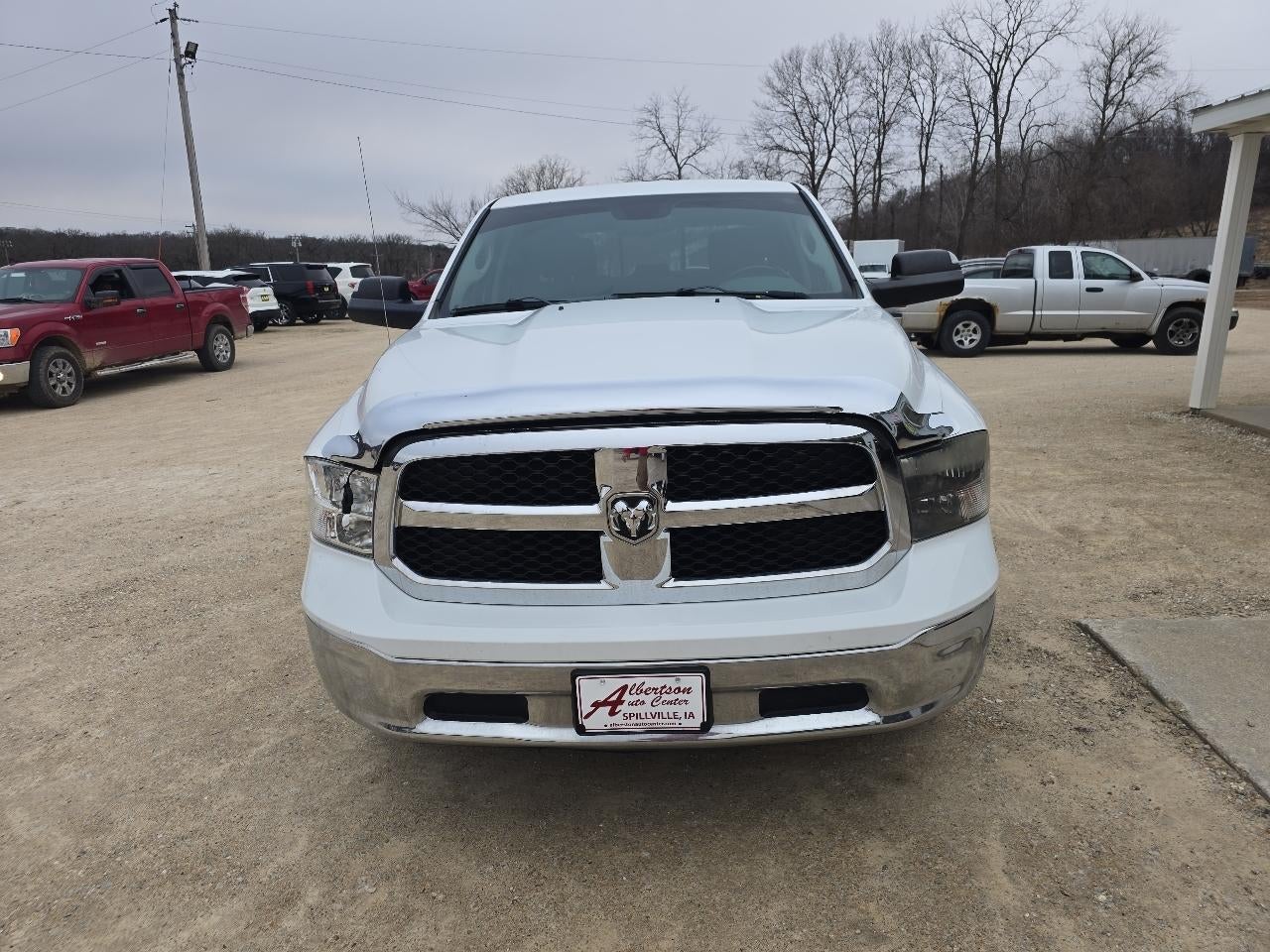 2014 RAM 1500 4WD Crew Cab 140.5" SLT