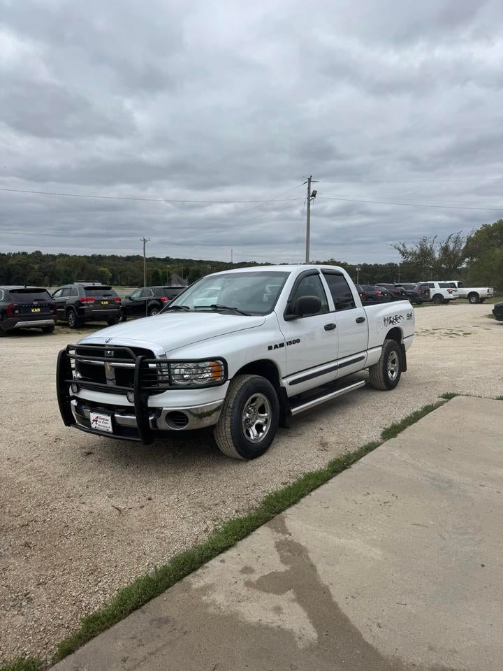 2005 Dodge Ram 1500 4dr Quad Cab 140.5" WB 4WD ST