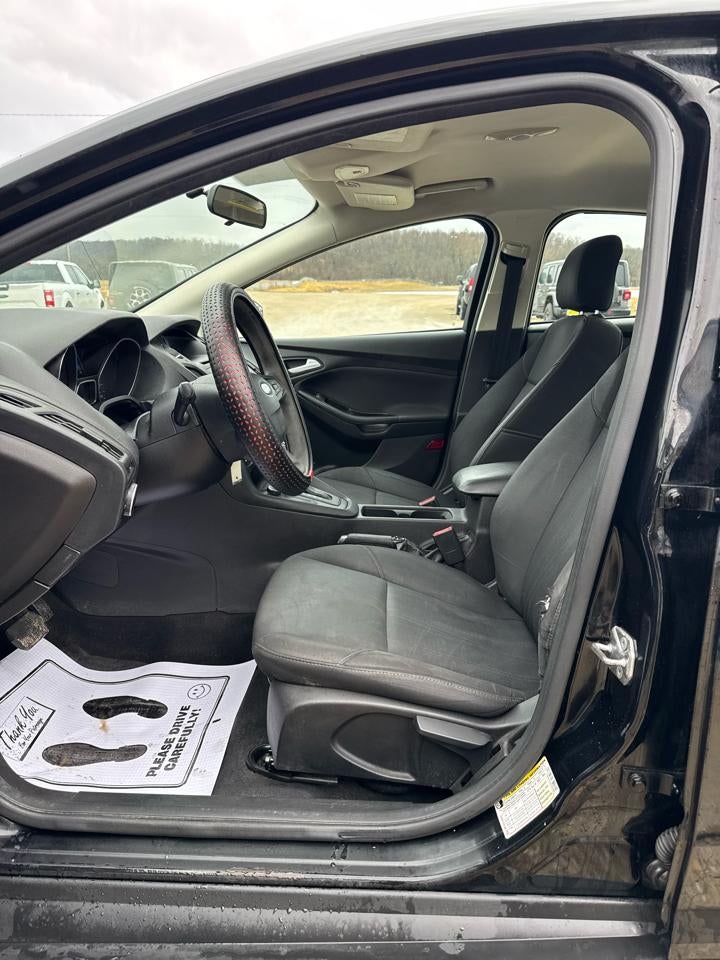 2017 Ford Focus SE Sedan